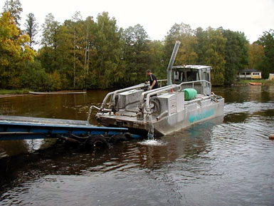 Foto: Båt som används till kalkning